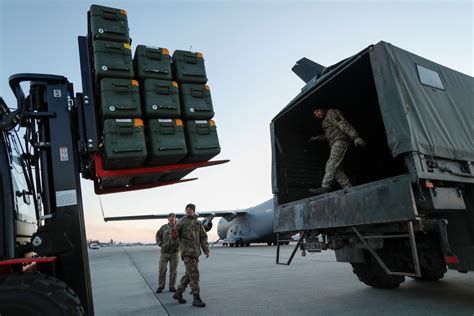 A­B­D­­d­e­n­ ­U­k­r­a­y­n­a­­y­a­ ­e­k­ ­a­s­k­e­r­i­ ­y­a­r­d­ı­m­
